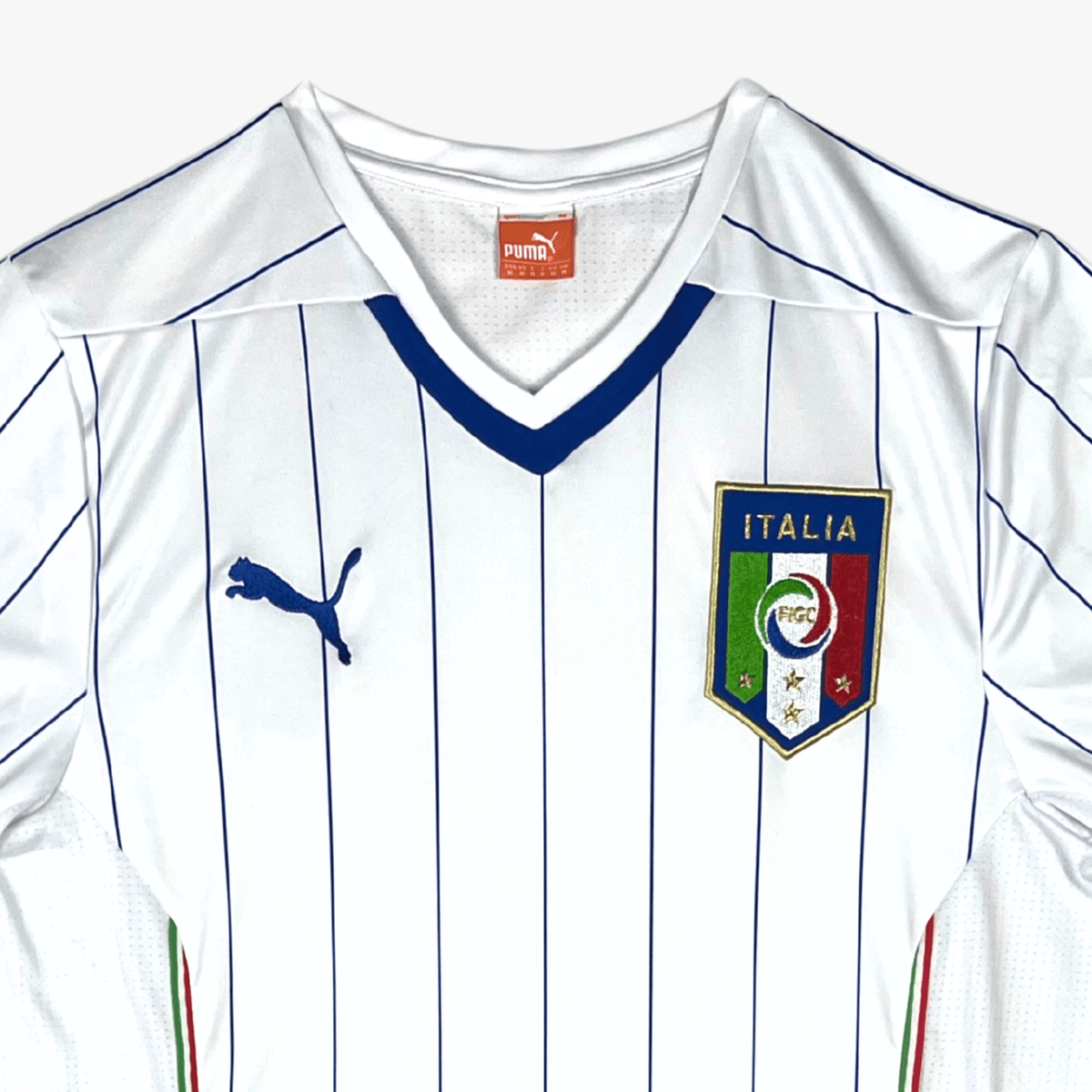 Authentic Puma Italy 2014-2015 Away shirt, size M | Nostalgic Football Shirts