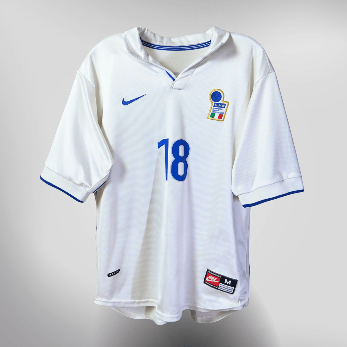 Italy 1997-98 Away Baggio #18 Shirt M