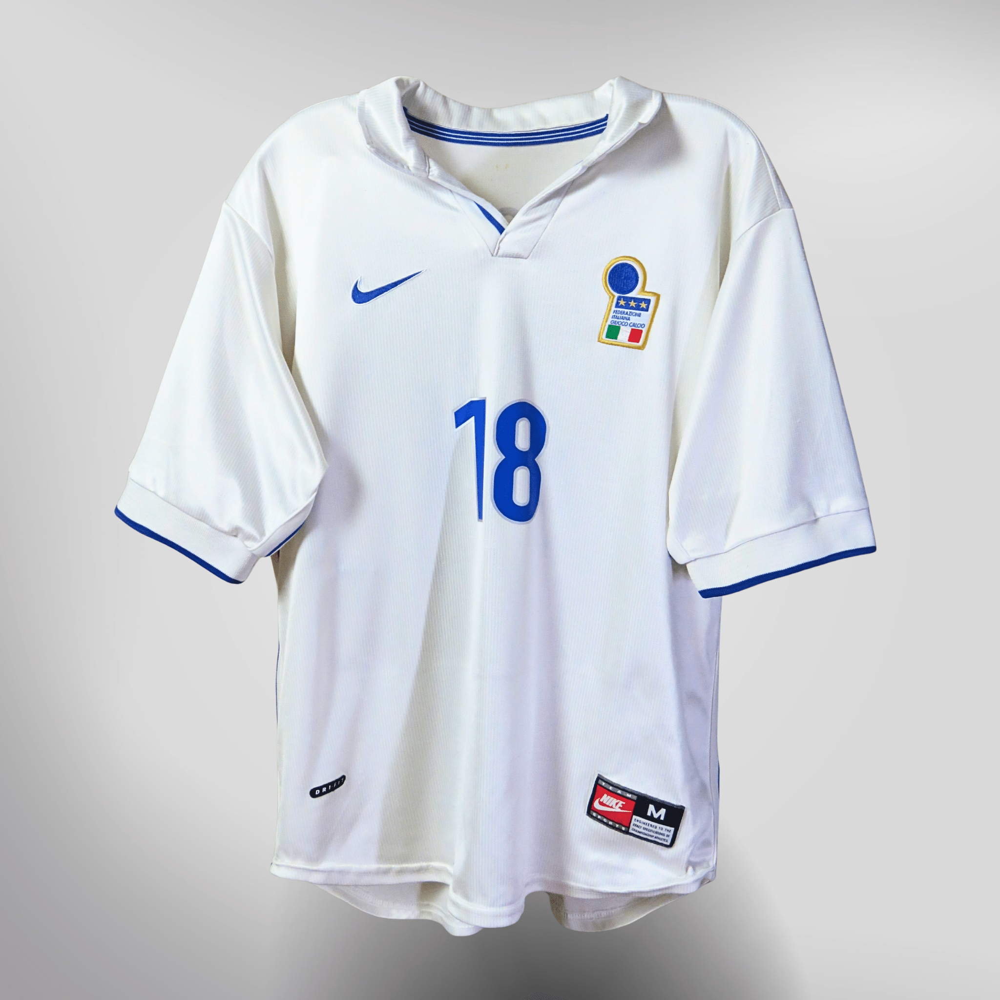 Italy 1997-98 Away Baggio #18 Shirt M
