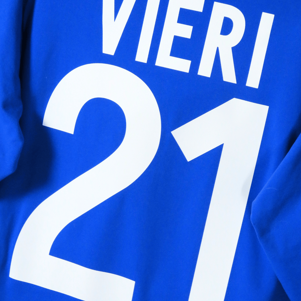 Italy 2002-03 Home Vieri #21 Shirt L