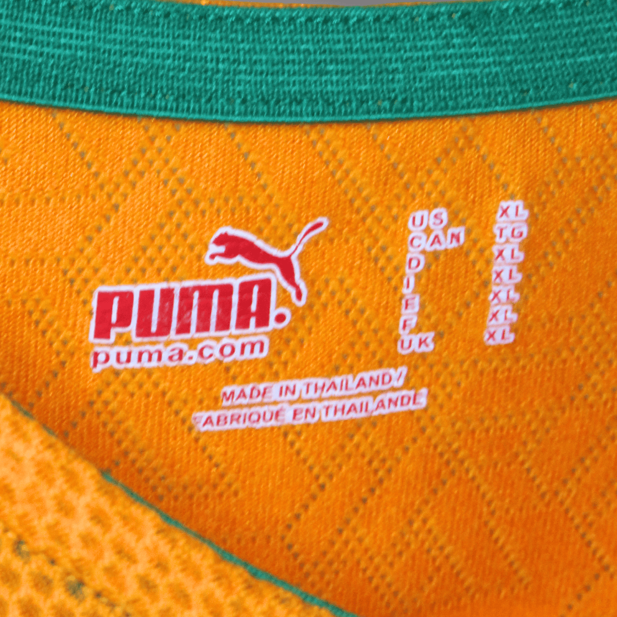 Vintage Ivory Coast 2010-2011 Home football shirt with Drogba 11 print, size XL | Nostalgic Football Shirts