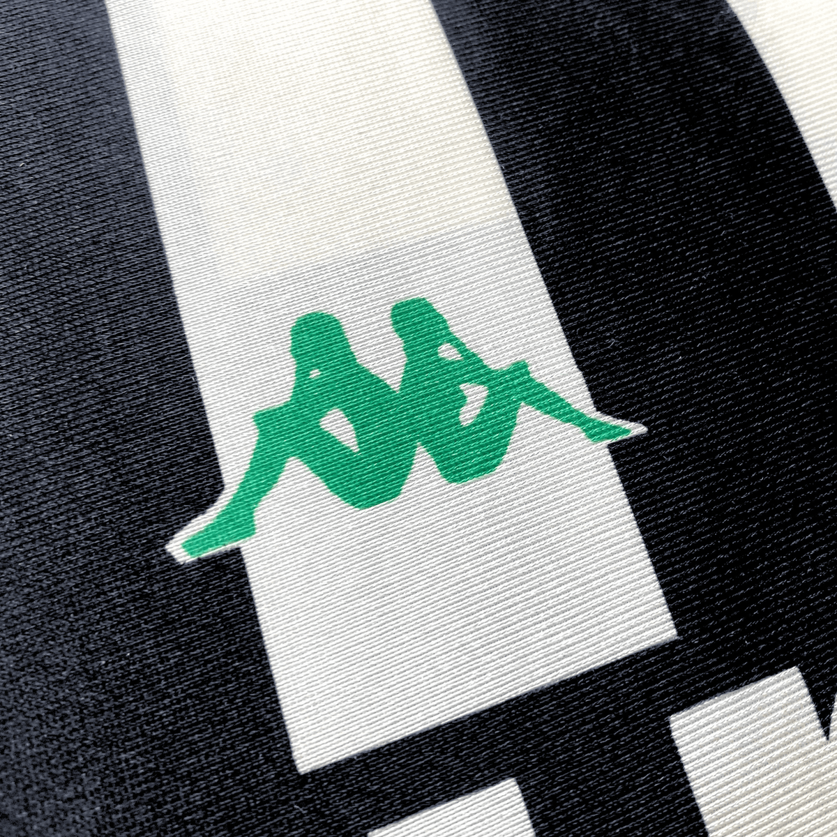 Vintage Juventus 1990-1992 Home football shirt, size L | Nostalgic Football Shirts