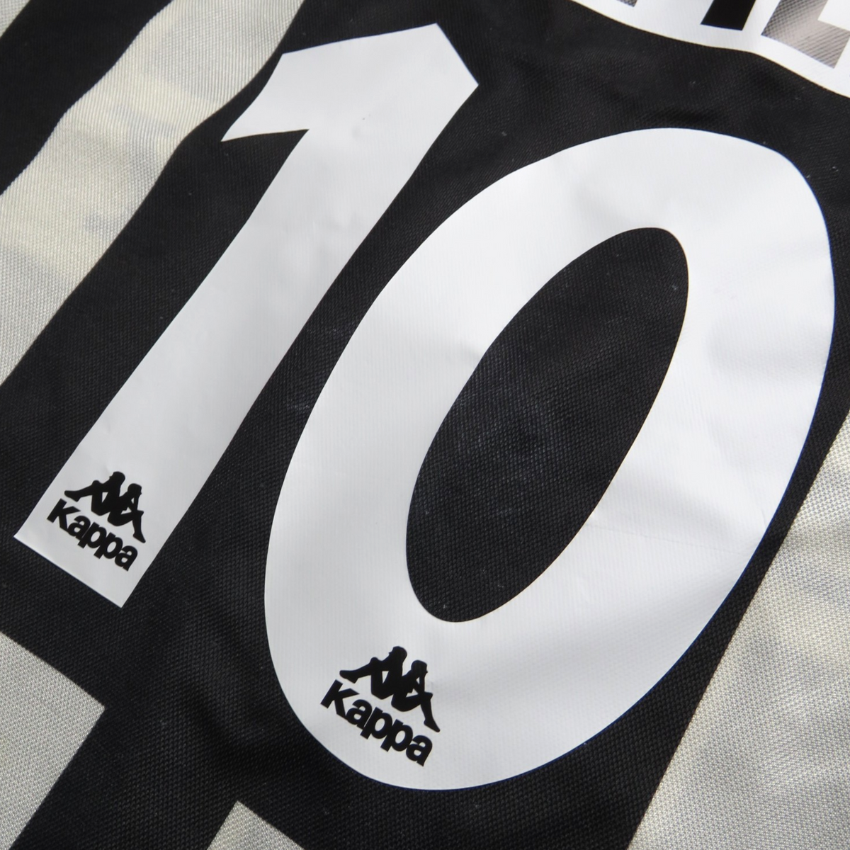 Authentic Kappa Juventus 1995-1996 Home longsleeve shirt, Del Piero 10 on the back, size S | Nostalgic Football Shirts