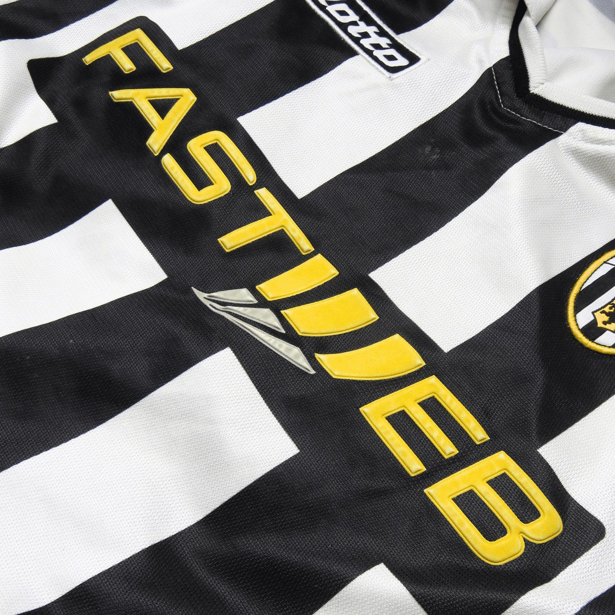 Vintage Juventus 2001-2002 Home football shirt with Del Piero 10 print, size XL | Nostalgic Football Shirts