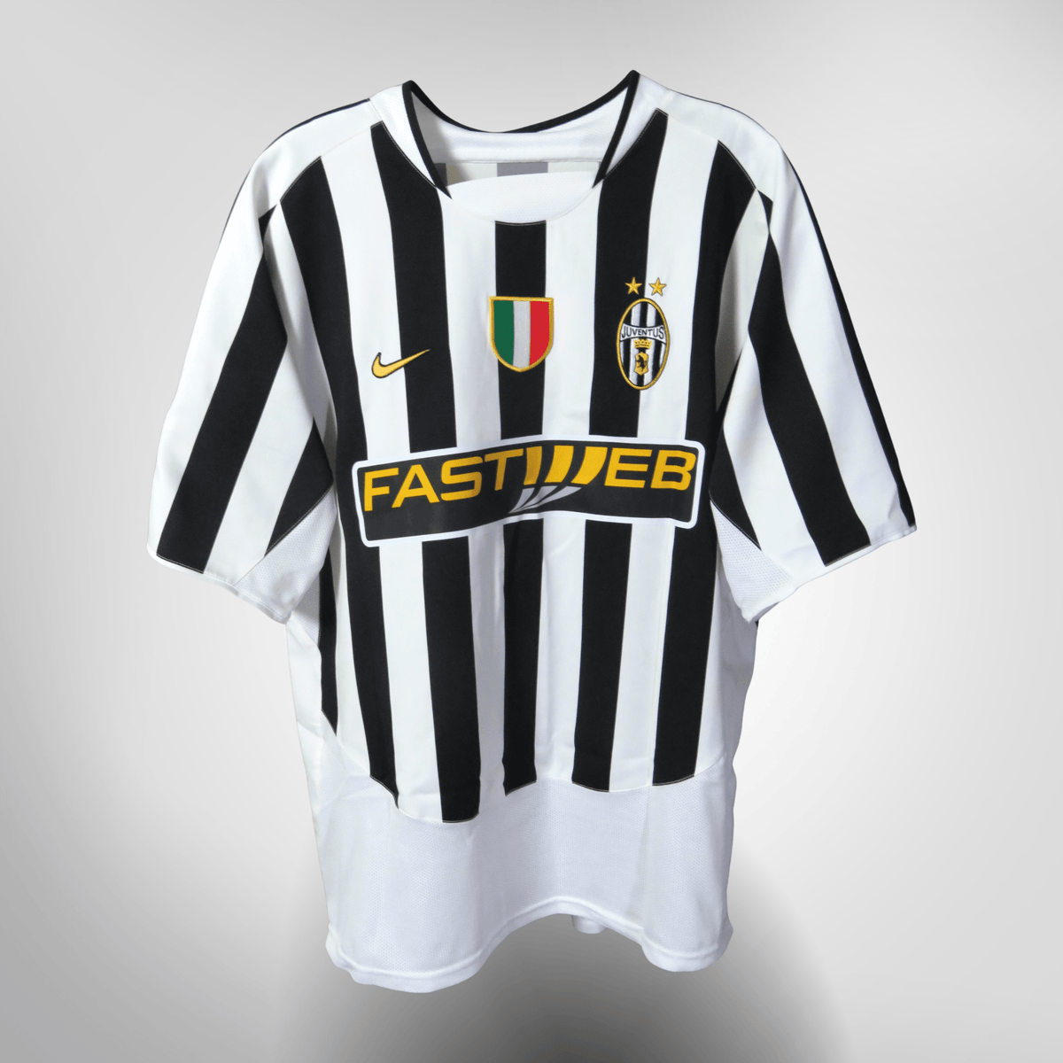 Authentic Nike Juventus 2003-2004 Home shirt, Zambrotta 19 on the back, size L | Nostalgic Football Shirts