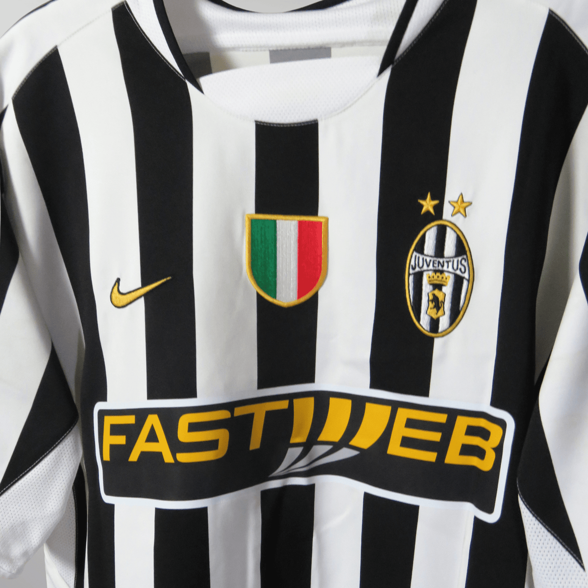 Original Juventus 2003-2004 Home football shirt, size L, Zambrotta 19 | Nostalgic Football Shirts