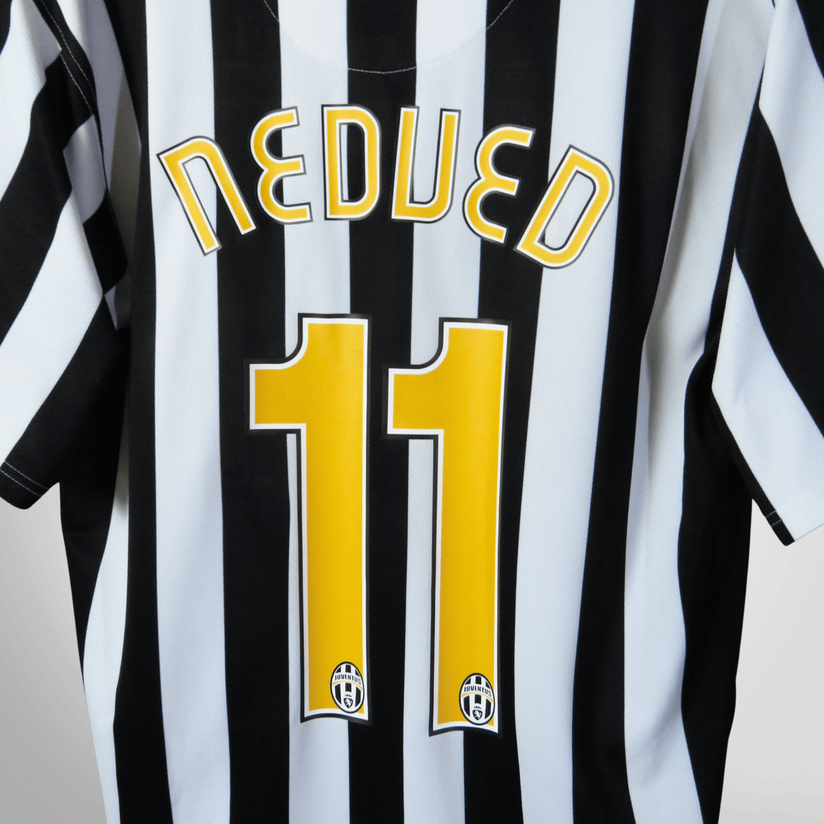 Retro Juventus 2006-2007 Home football jersey by Nike, Nedved 11, size L | Nostalgic Football Shirts