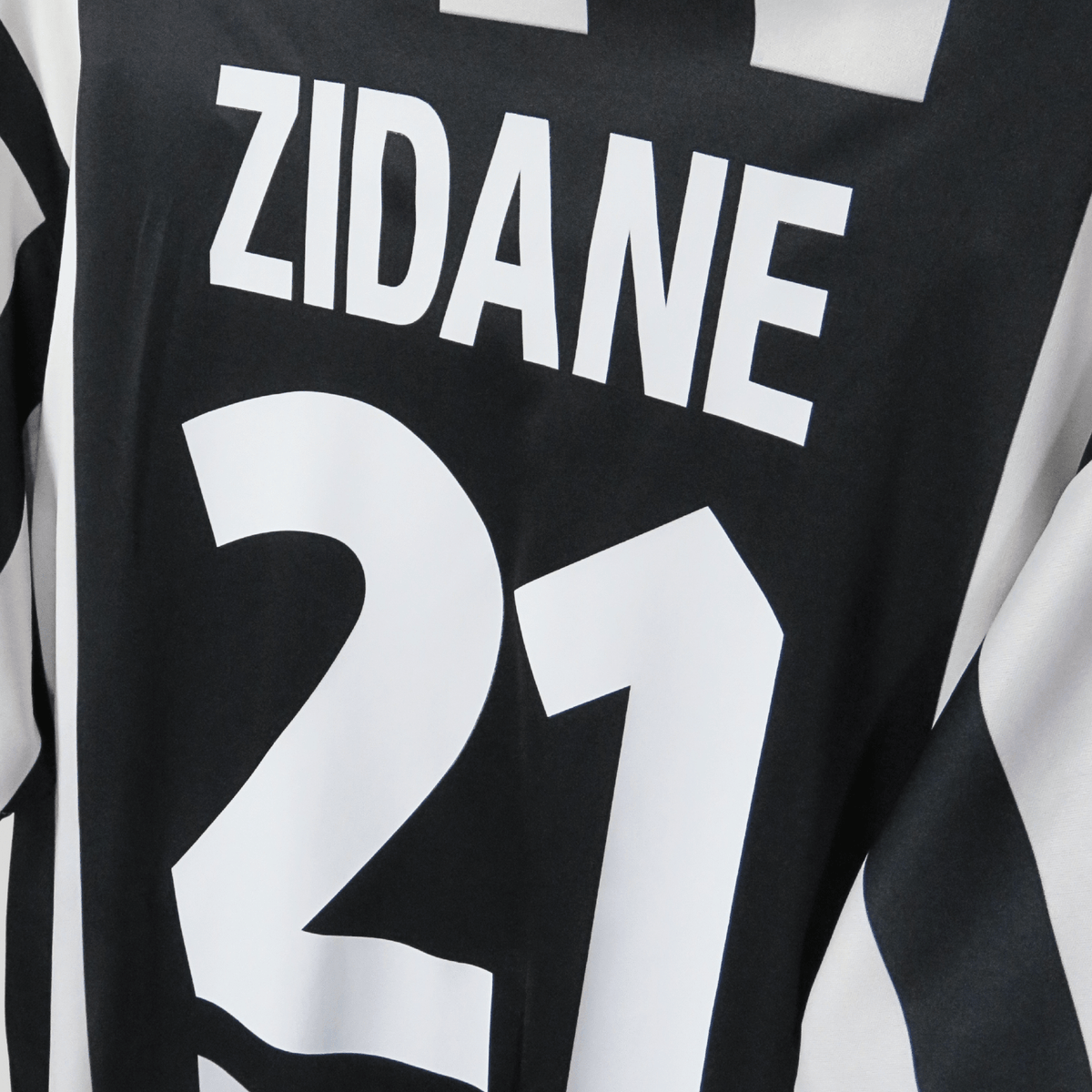 Juventus 1999-00 Home Zidane #21 Basic Shirt XL