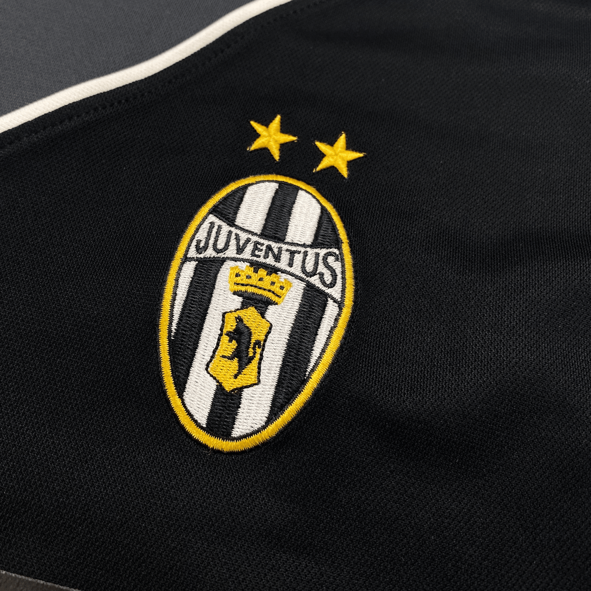 Juventus 2003-04 Keeper Buffon #1 Shirt XL