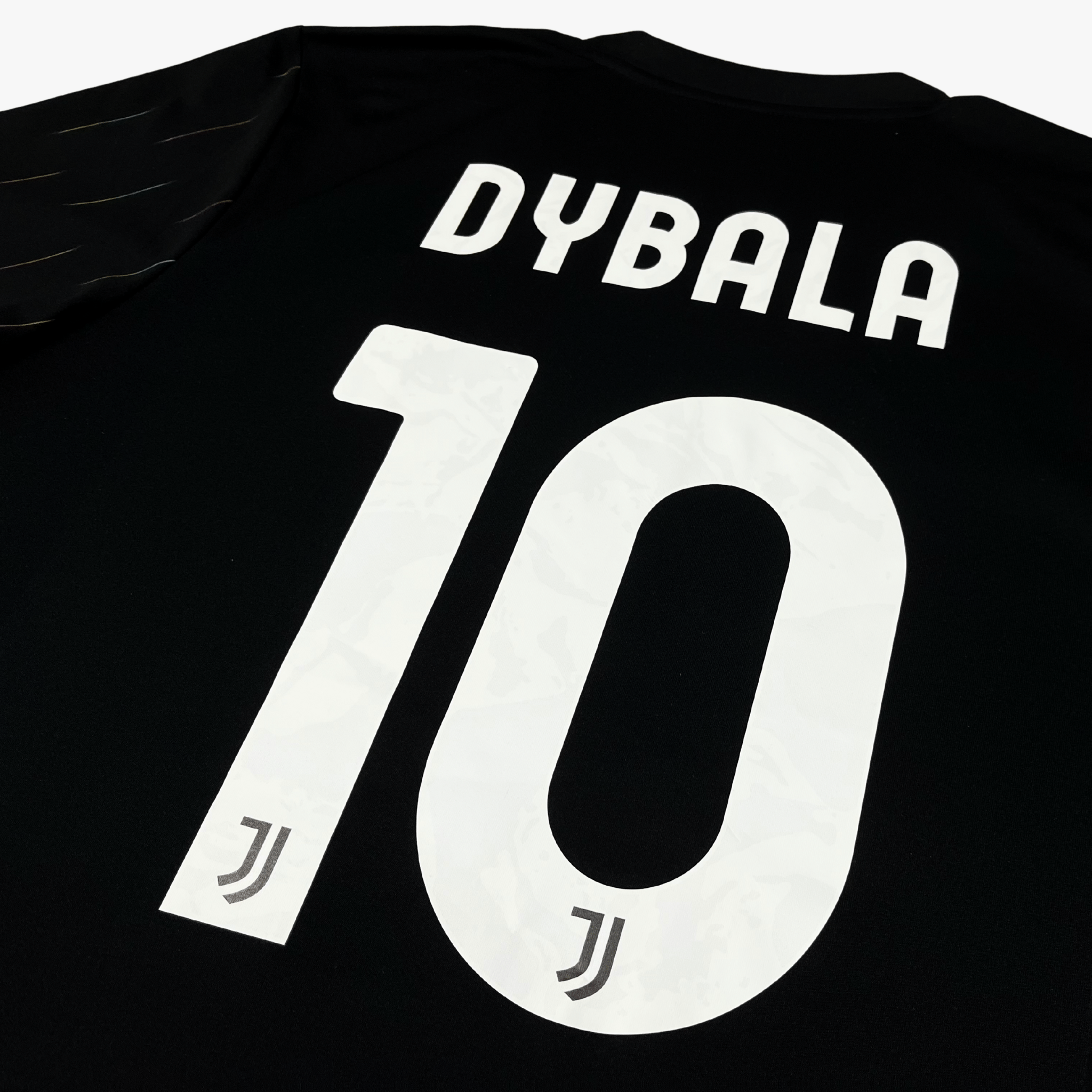 Juventus 2021-22 Away Dybala #10 Shirt L
