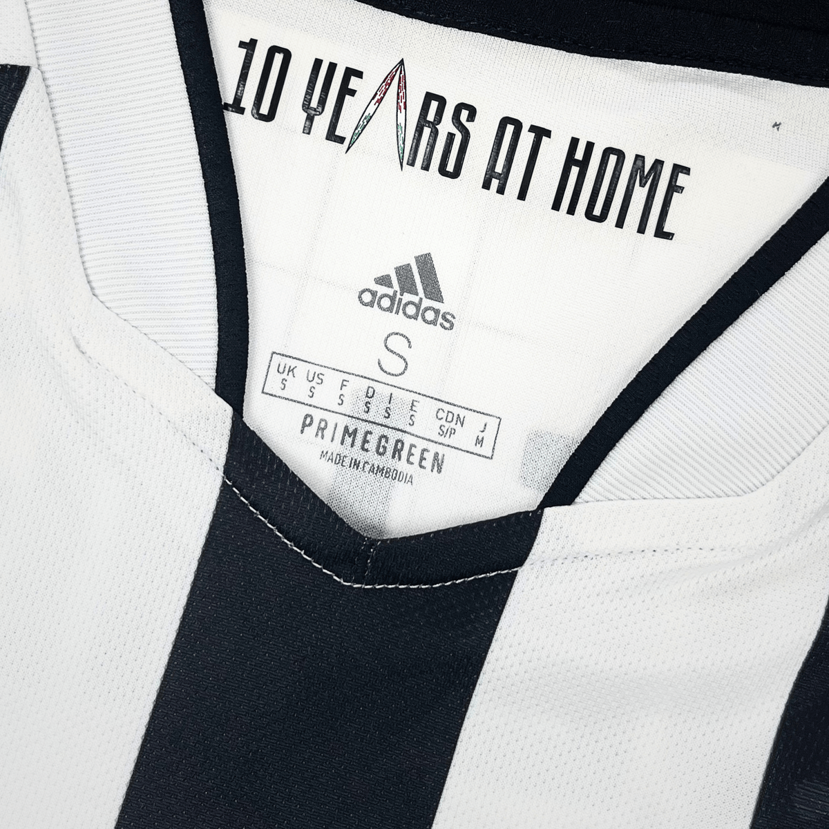 Juventus 2021-22 Home De Ligt #4 Shirt S