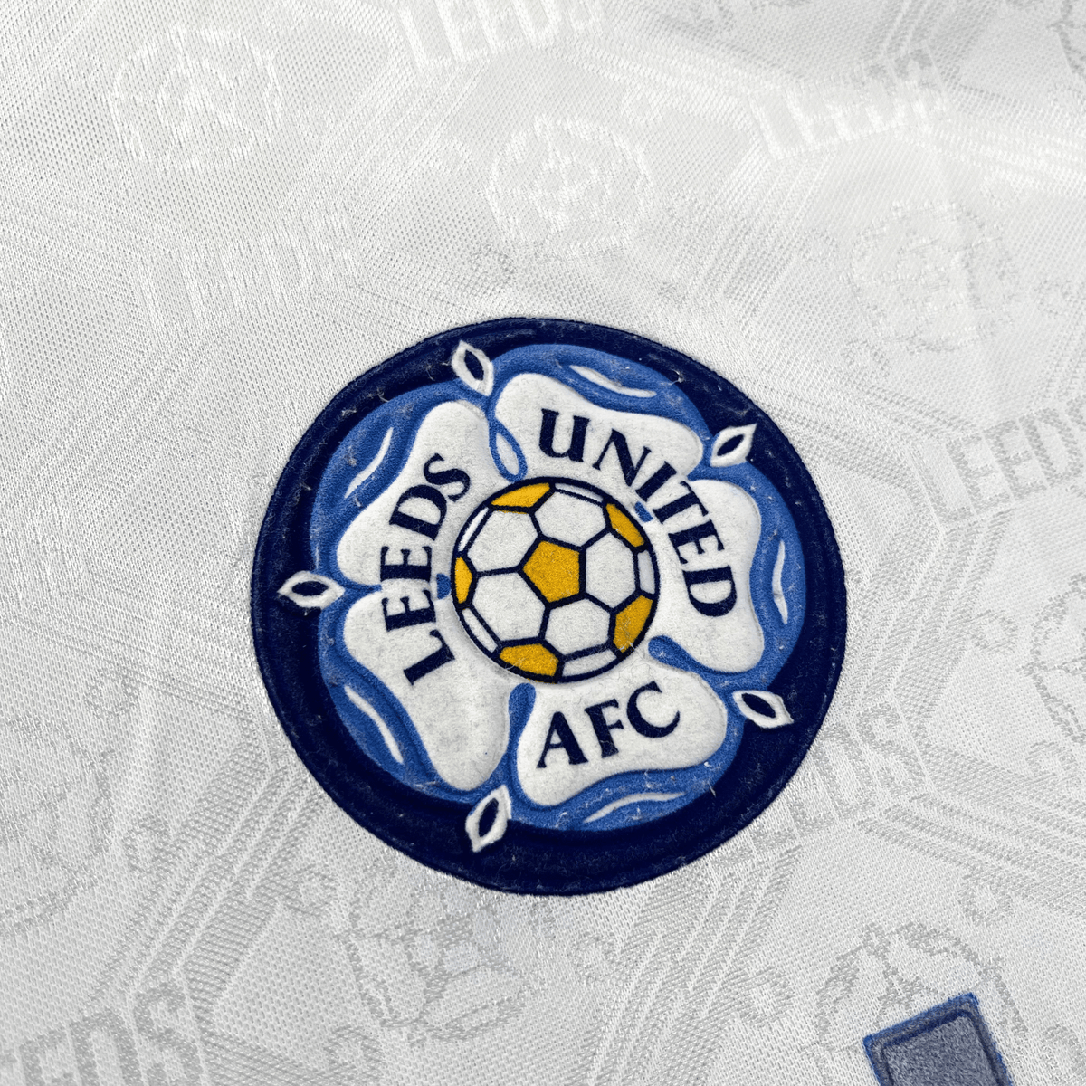Original Leeds 1992-1993 Home football shirt, size XL | Nostalgic Football Shirts