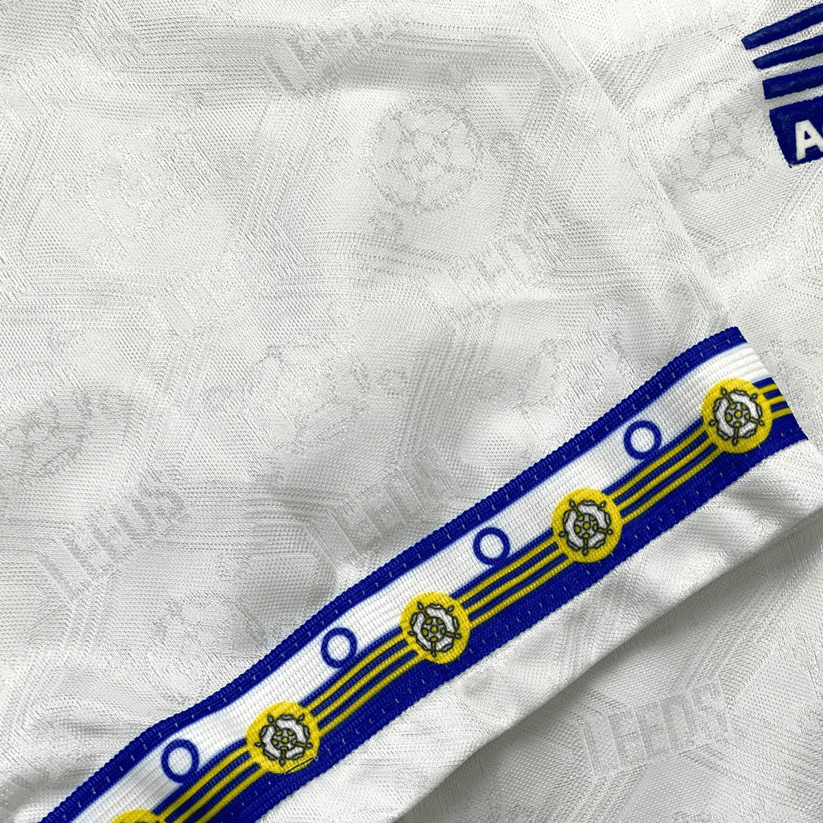 Original Leeds United 1992-1993 Home football shirt, size M | Nostalgic Football Shirts