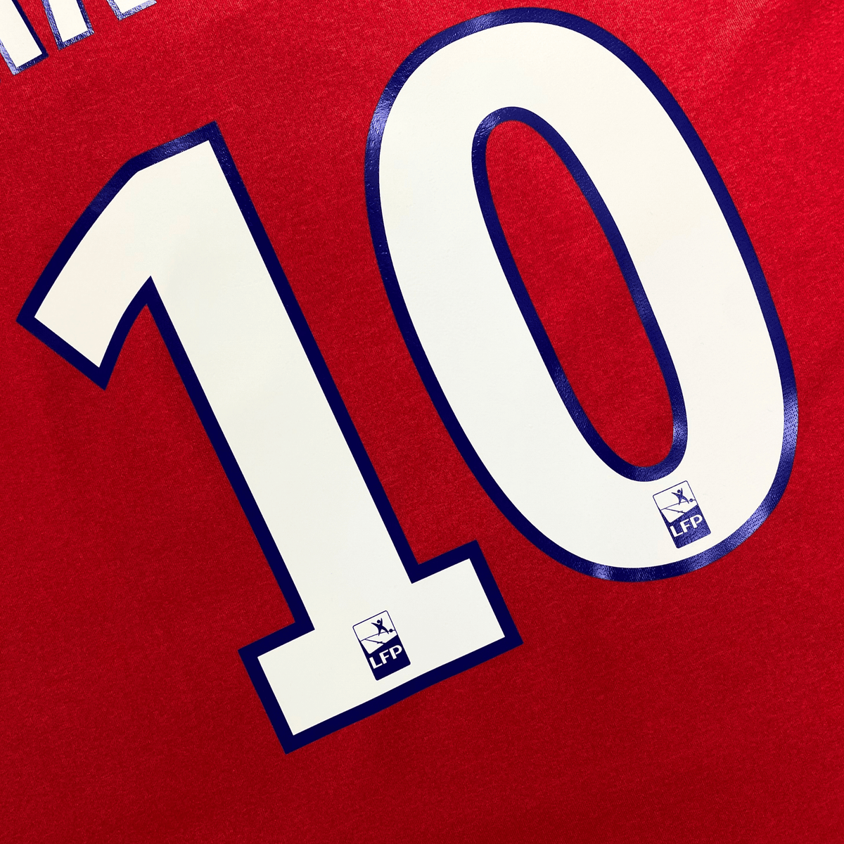 Original Lille 2011-2012 Home football shirt, size XL, Hazard 10 | Nostalgic Football Shirts