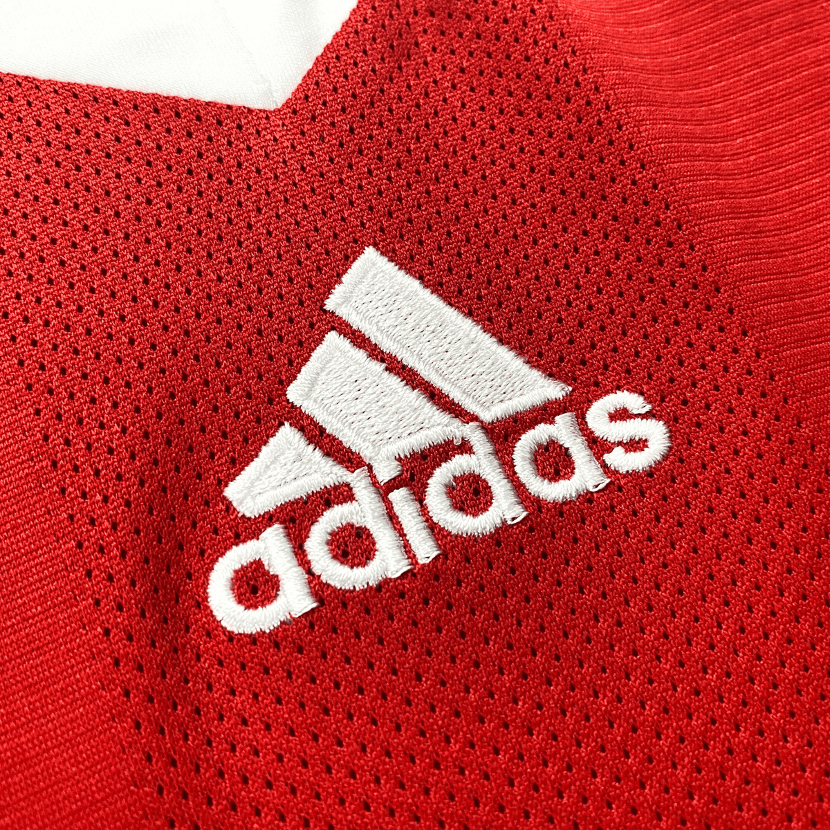 Authentic Adidas Liverpool 2008-2010 Home shirt, Gerrard 8 on the back, size L | Nostalgic Football Shirts