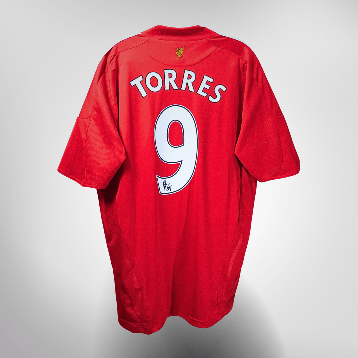 Vintage Liverpool 2008-2010 Home football shirt with Torres 9 print, size L | Nostalgic Football Shirts