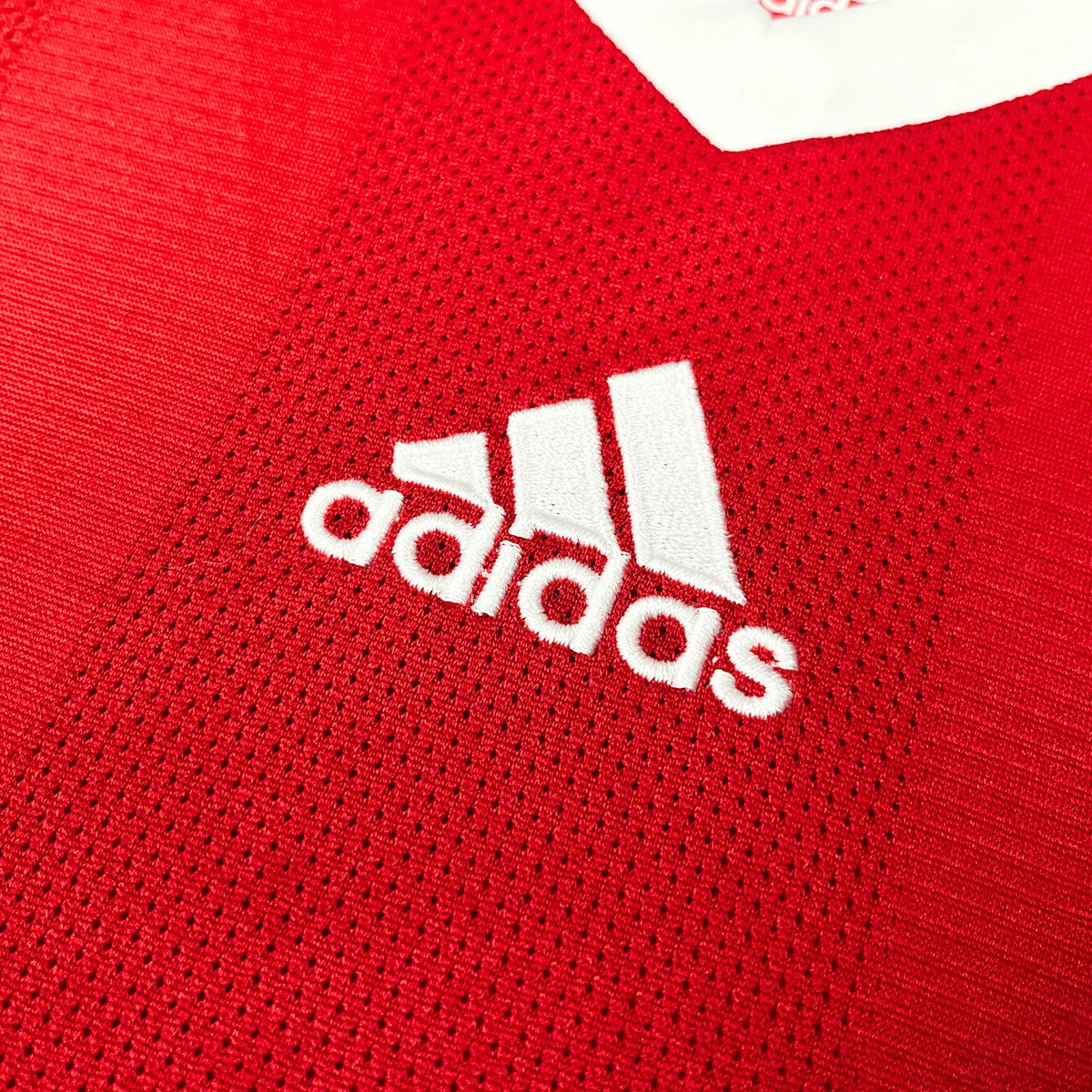 Authentic Adidas Liverpool 2008-2010 Home shirt, Torres 9 on the back, size S | Nostalgic Football Shirts