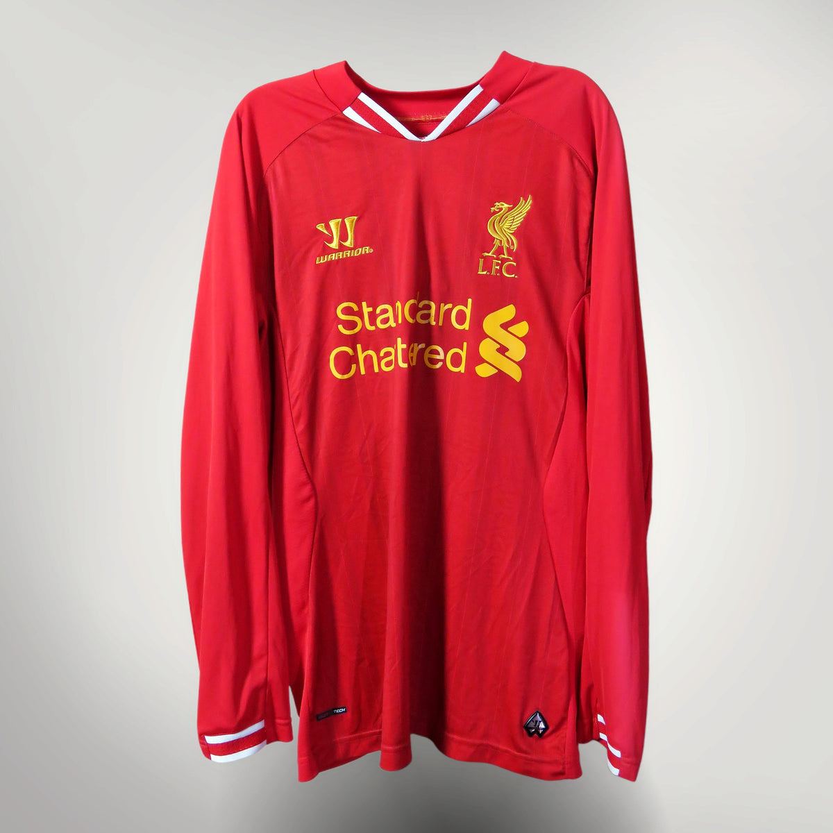 Liverpool 2013-2014 Home Longsleeve shirt, Suarez 7, Warrior, size M, product code WIN738 | Nostalgic Football Shirts