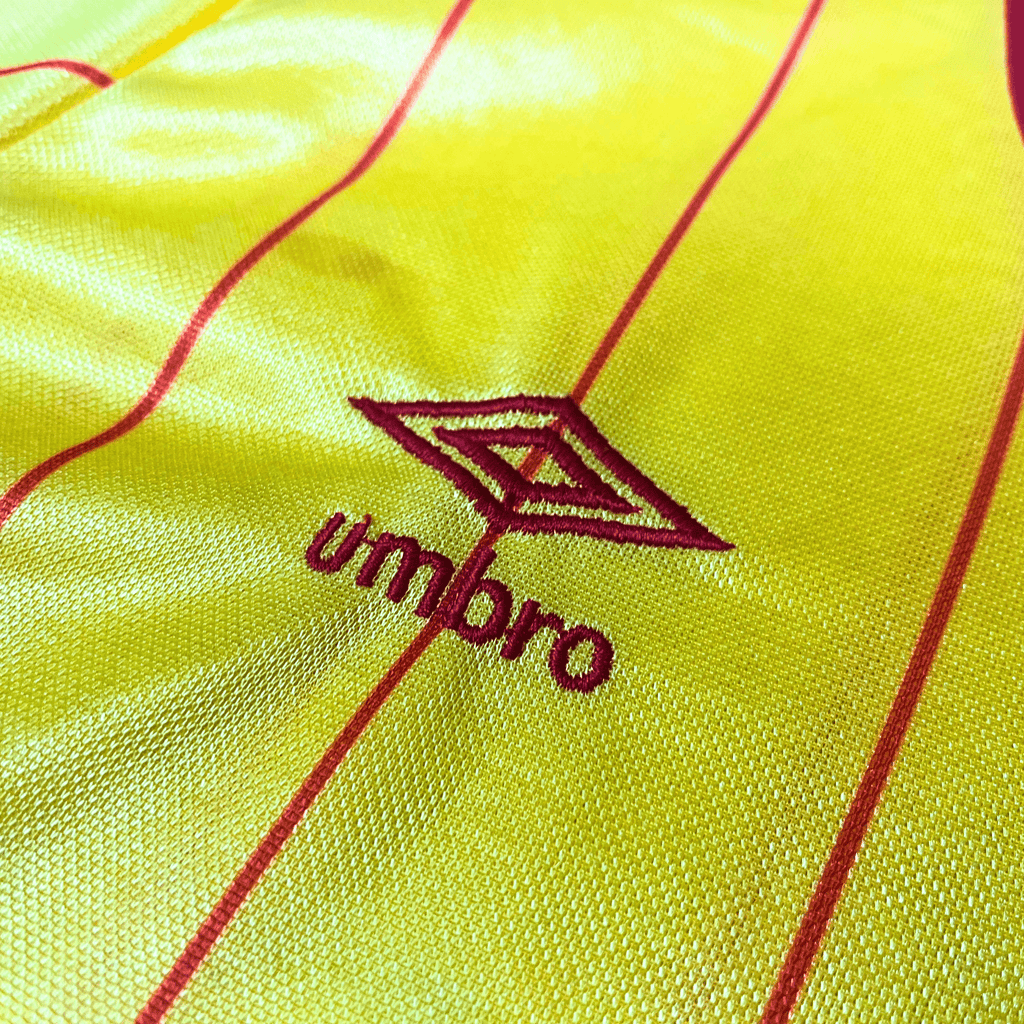 Liverpool 1981-84 Away Full Kit M