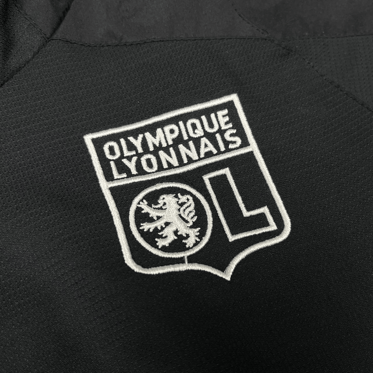 Vintage Lyon 2009-2010 tracksuit, size S | Nostalgic Football Shirts