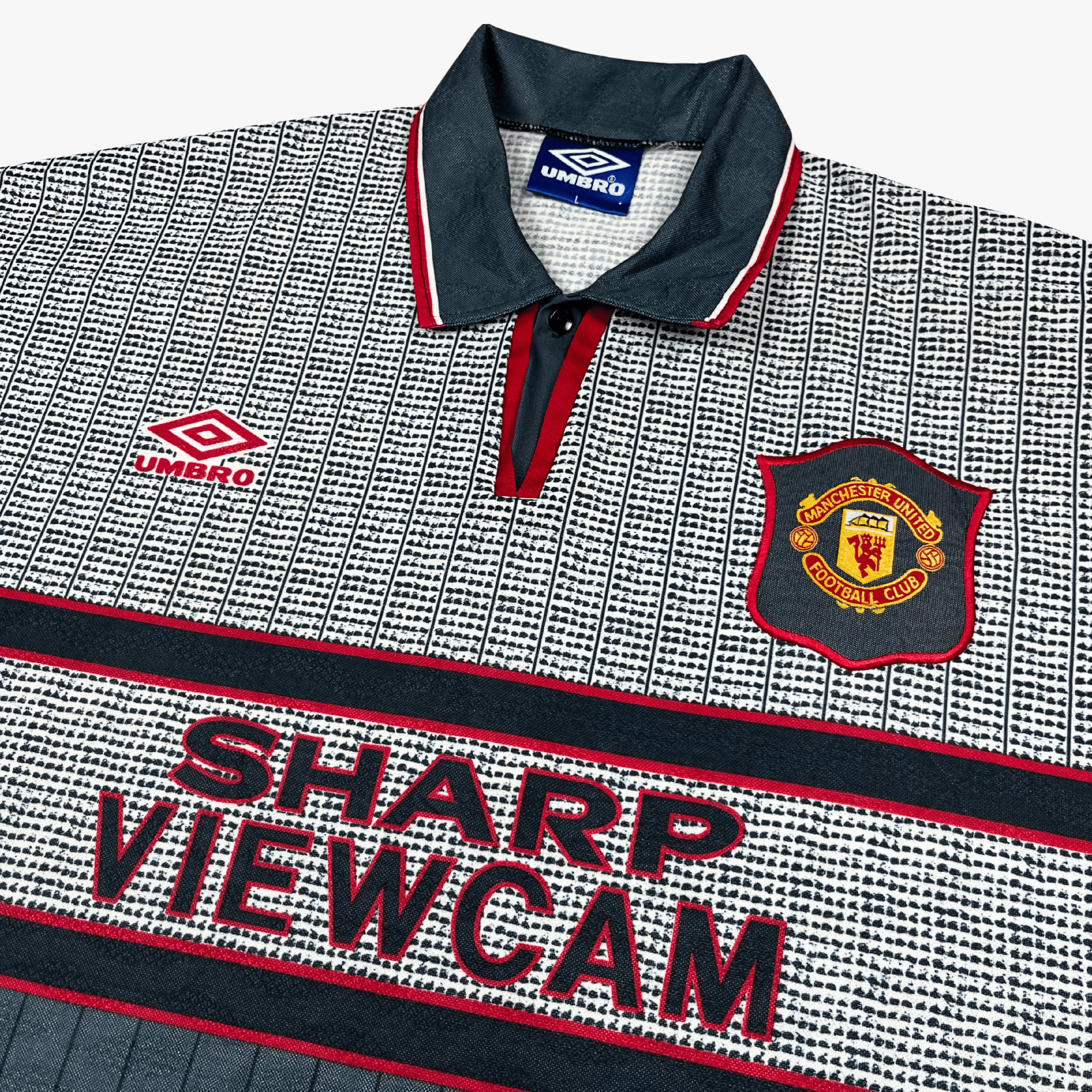 Manchester United 1995-96 Away Shirt L