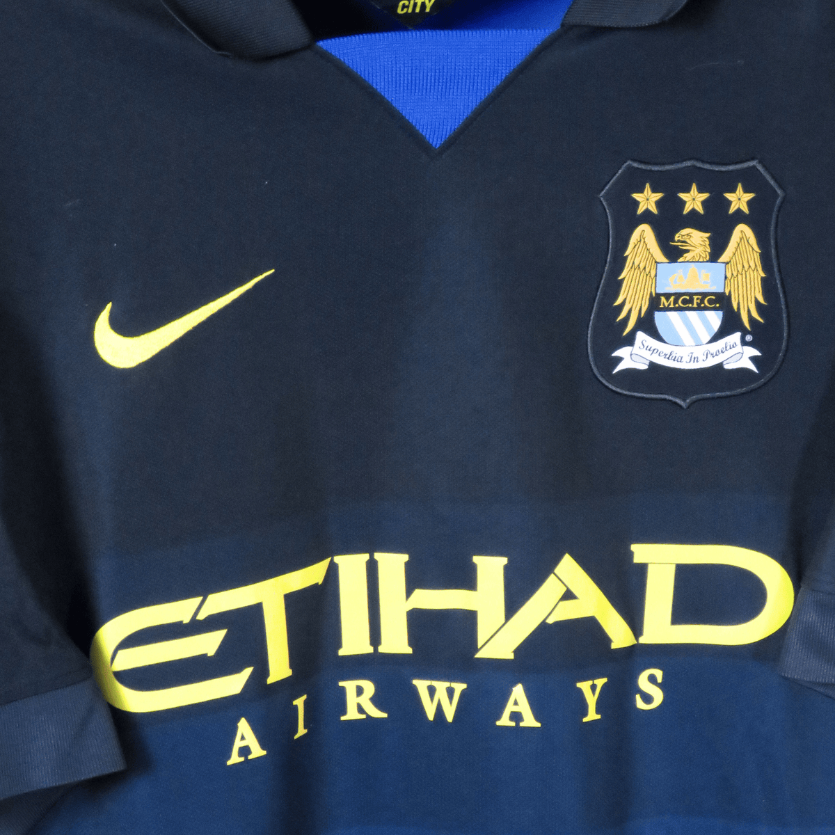 Original Manchester City 2014-2015 Away football shirt, size L, Agüero 16 | Nostalgic Football Shirts