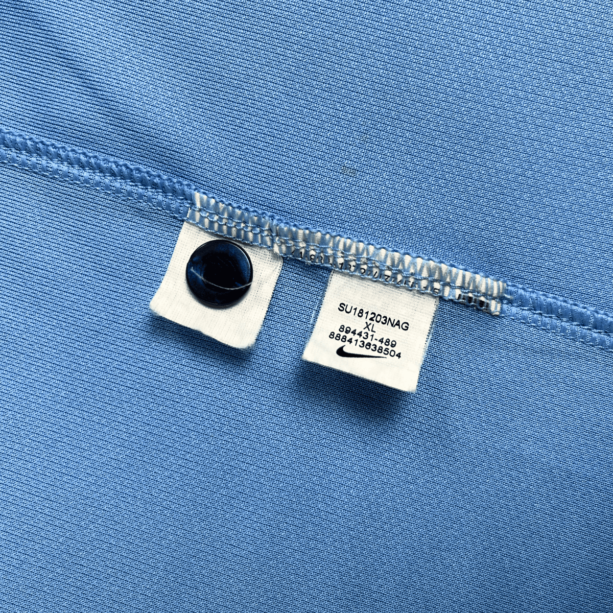 Vintage Manchester City 2018-2019 Home football shirt with Mahrez 26 print, size XL | Nostalgic Football Shirts