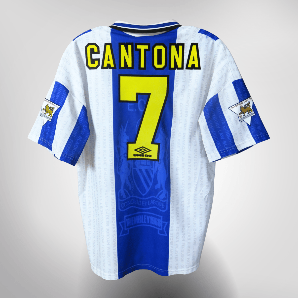 Vintage Manchester United 1994-1996 Third football shirt with Cantona 7 print, size XL | Nostalgic Football Shirts
