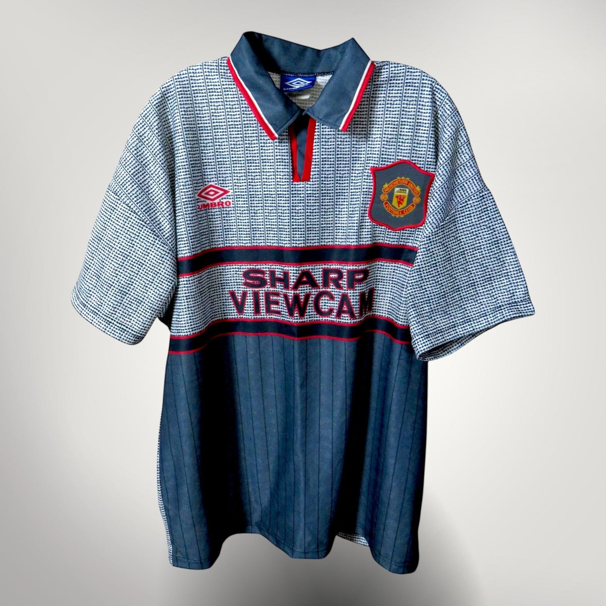 Authentic Umbro Manchester United 1995-1996 Away shirt, Beckham 24 on the back, size XL | Nostalgic Football Shirts