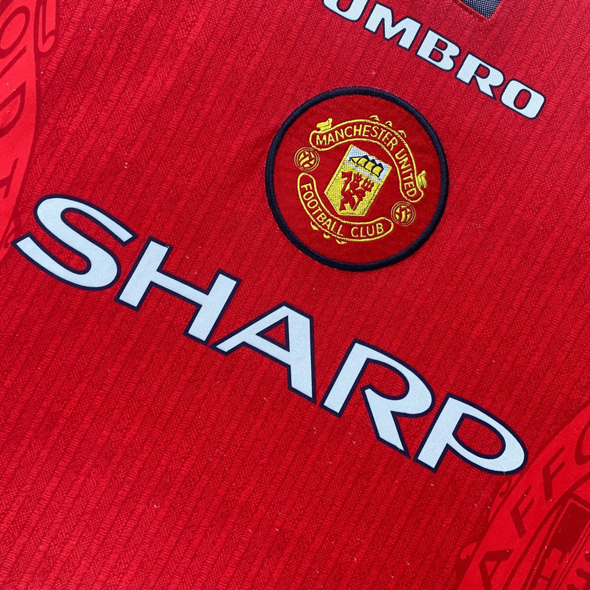 Retro Manchester United 1996-1998 Home football jersey by Umbro, Solskjaer 20, size L | Nostalgic Football Shirts
