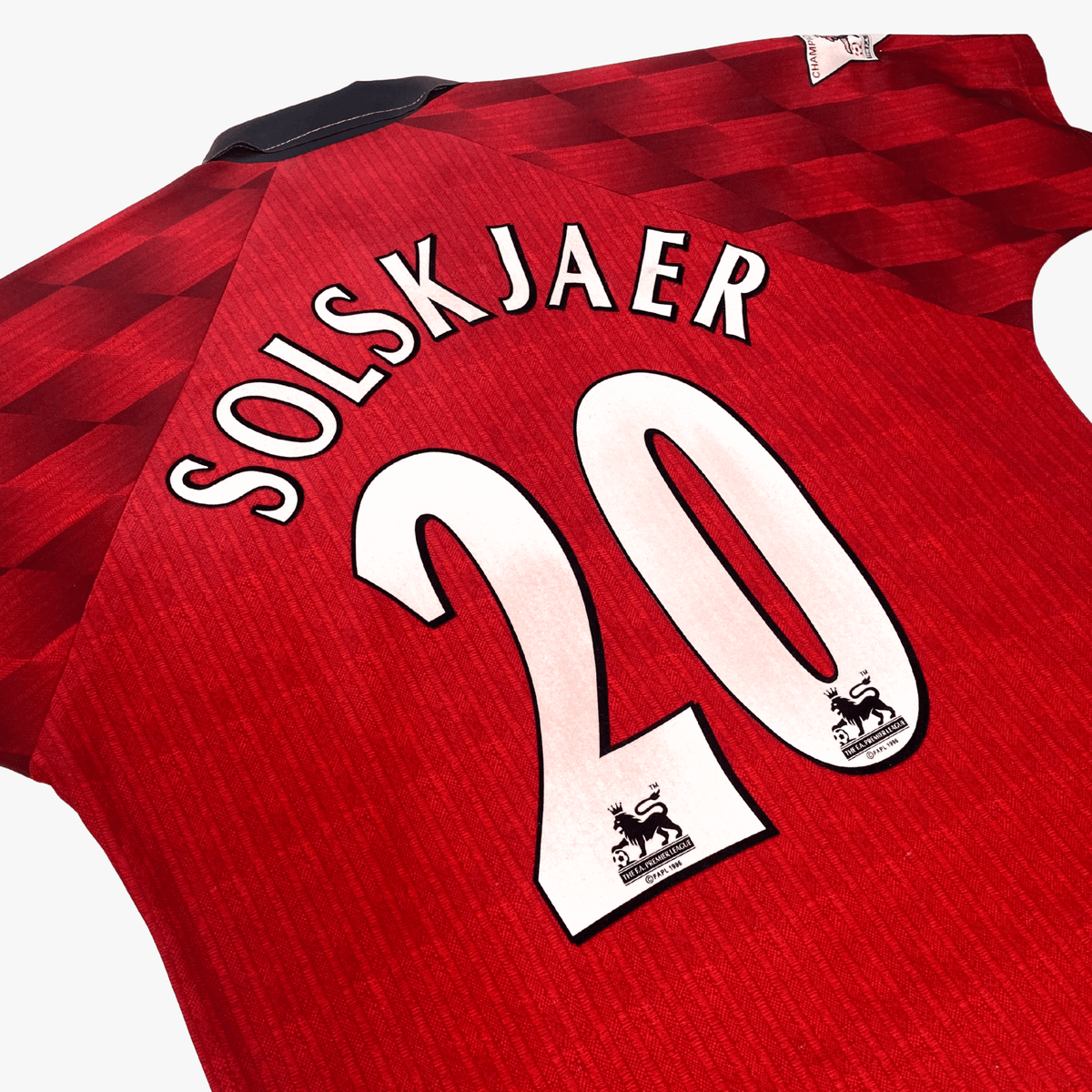 Retro Manchester United 1996-1998 Home football jersey by Umbro, Solskjaer 20, size L | Nostalgic Football Shirts