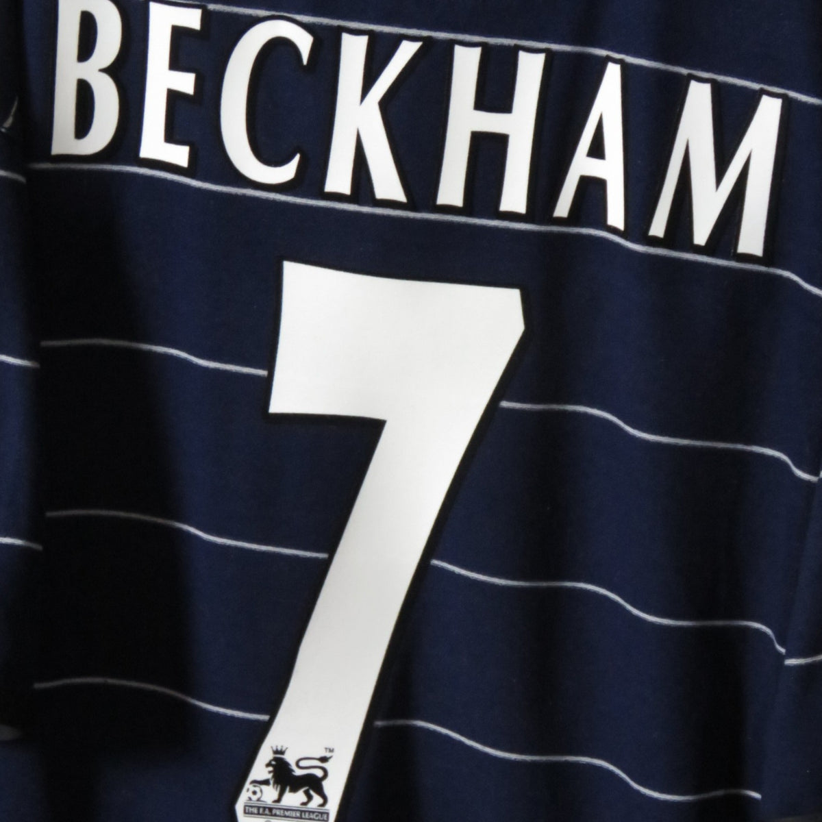 Retro Manchester United 1999-2000 Away football jersey by Umbro, Beckham 7, size L | Nostalgic Football Shirts