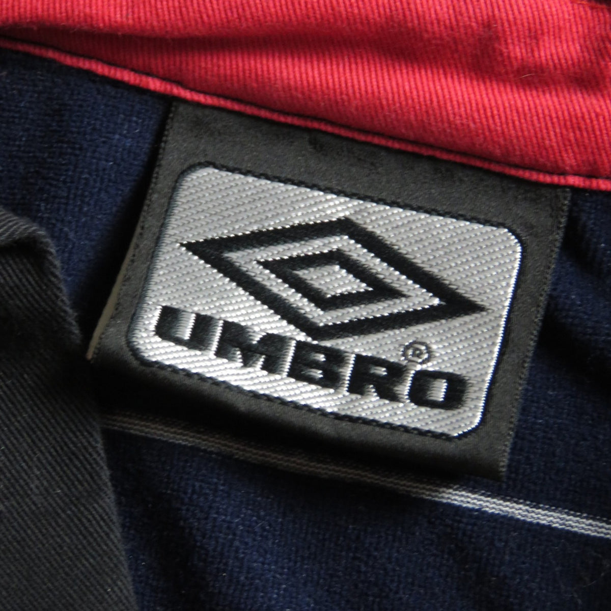 Authentic Umbro Manchester United 1999-2000 Away shirt, Beckham 7 on the back, size L | Nostalgic Football Shirts
