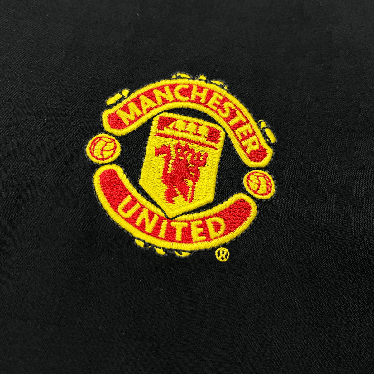 Vintage Manchester United 2003-2005 Away football shirt with Giggs 11 print, size XL | Nostalgic Football Shirts