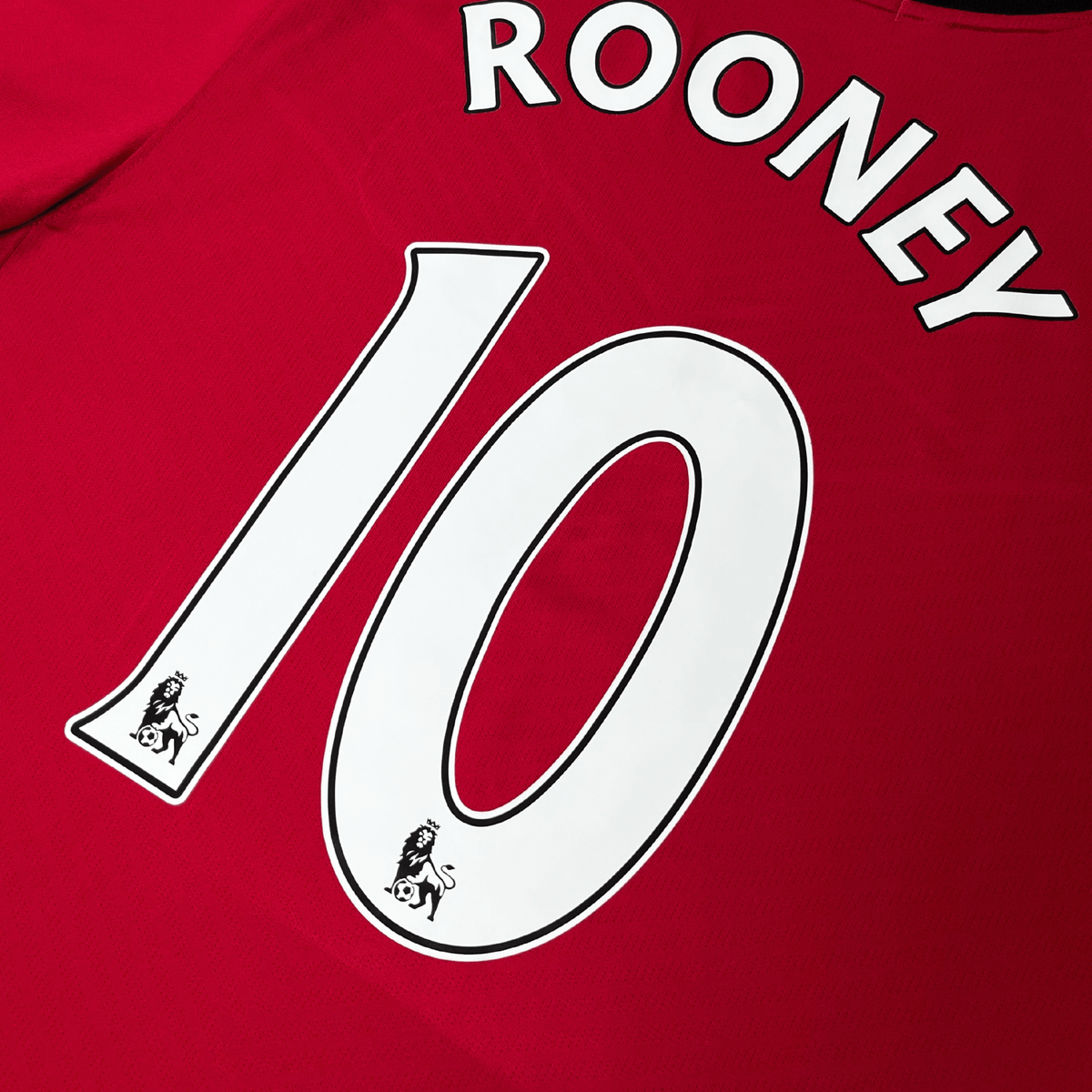 Retro Manchester United 2009-2010 Home football jersey by Nike, Rooney 10, size L | Nostalgic Football Shirts