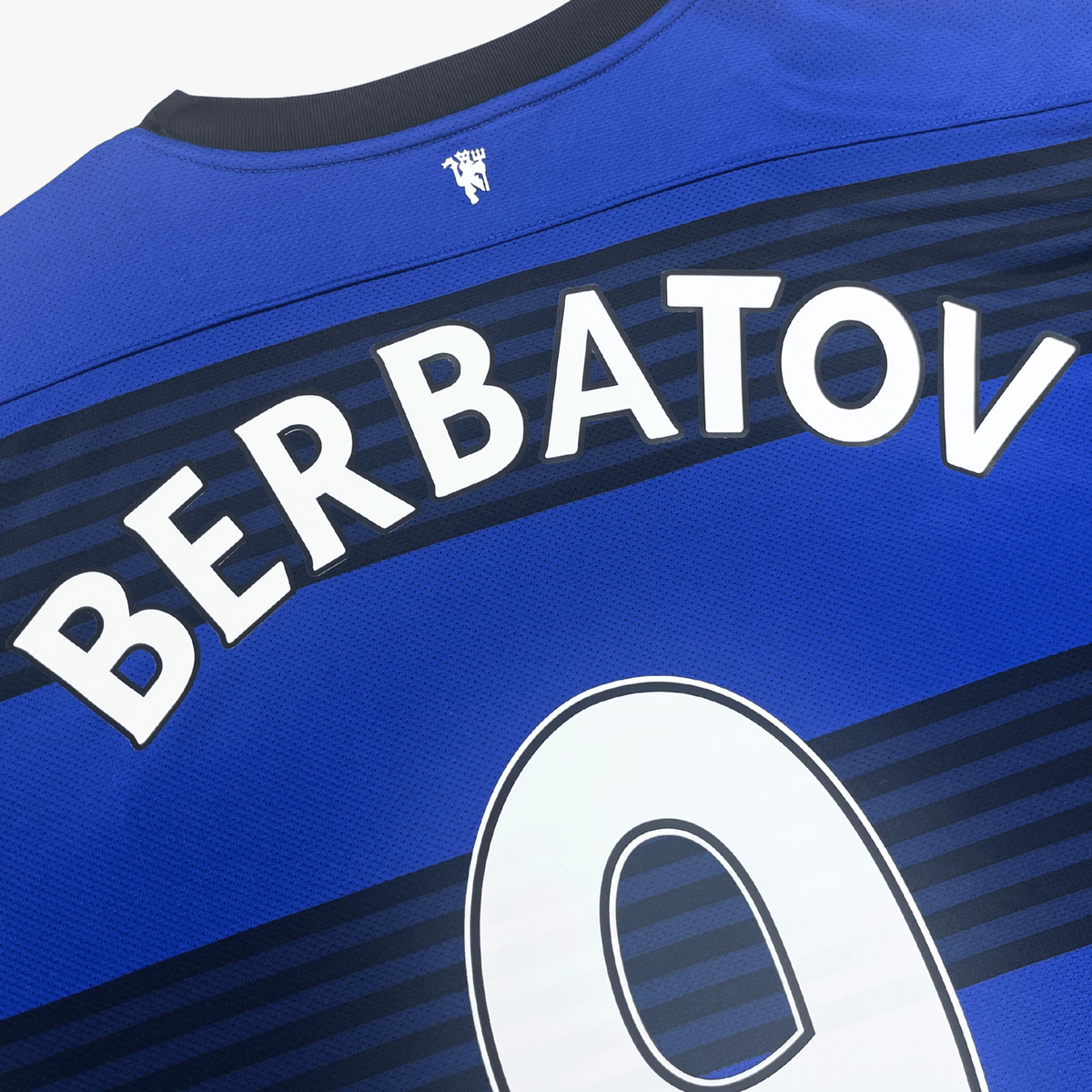 Retro Manchester United 2011-2013 Away football jersey by Nike, Berbatov 9, size XL | Nostalgic Football Shirts
