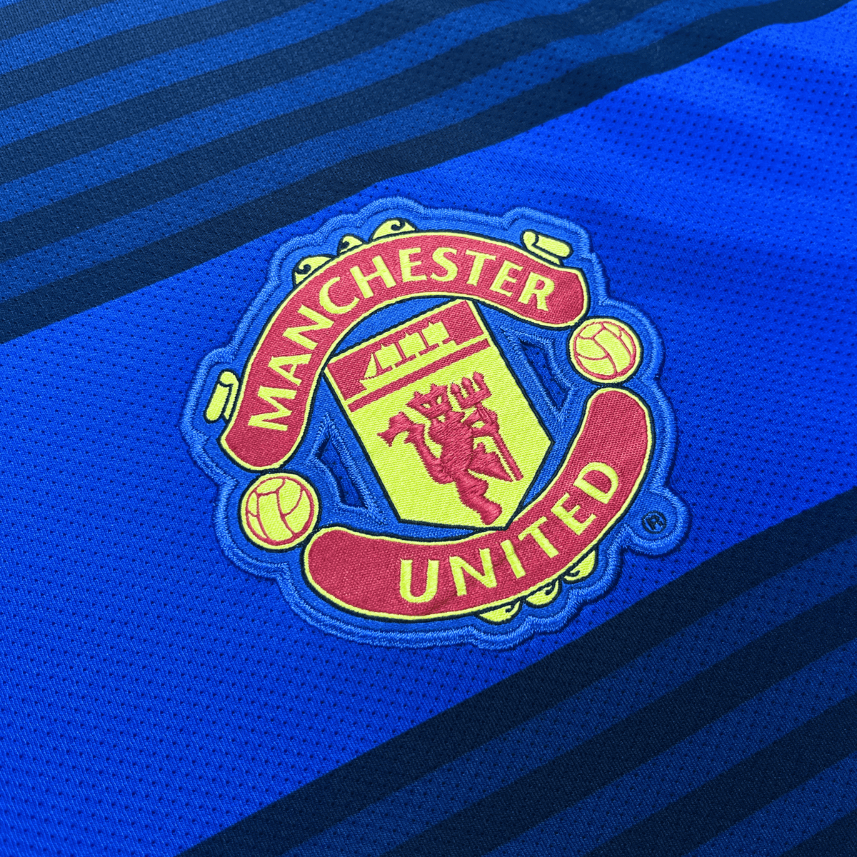 Vintage Manchester United 2011-2013 Away football shirt with Berbatov 9 print, size XL | Nostalgic Football Shirts