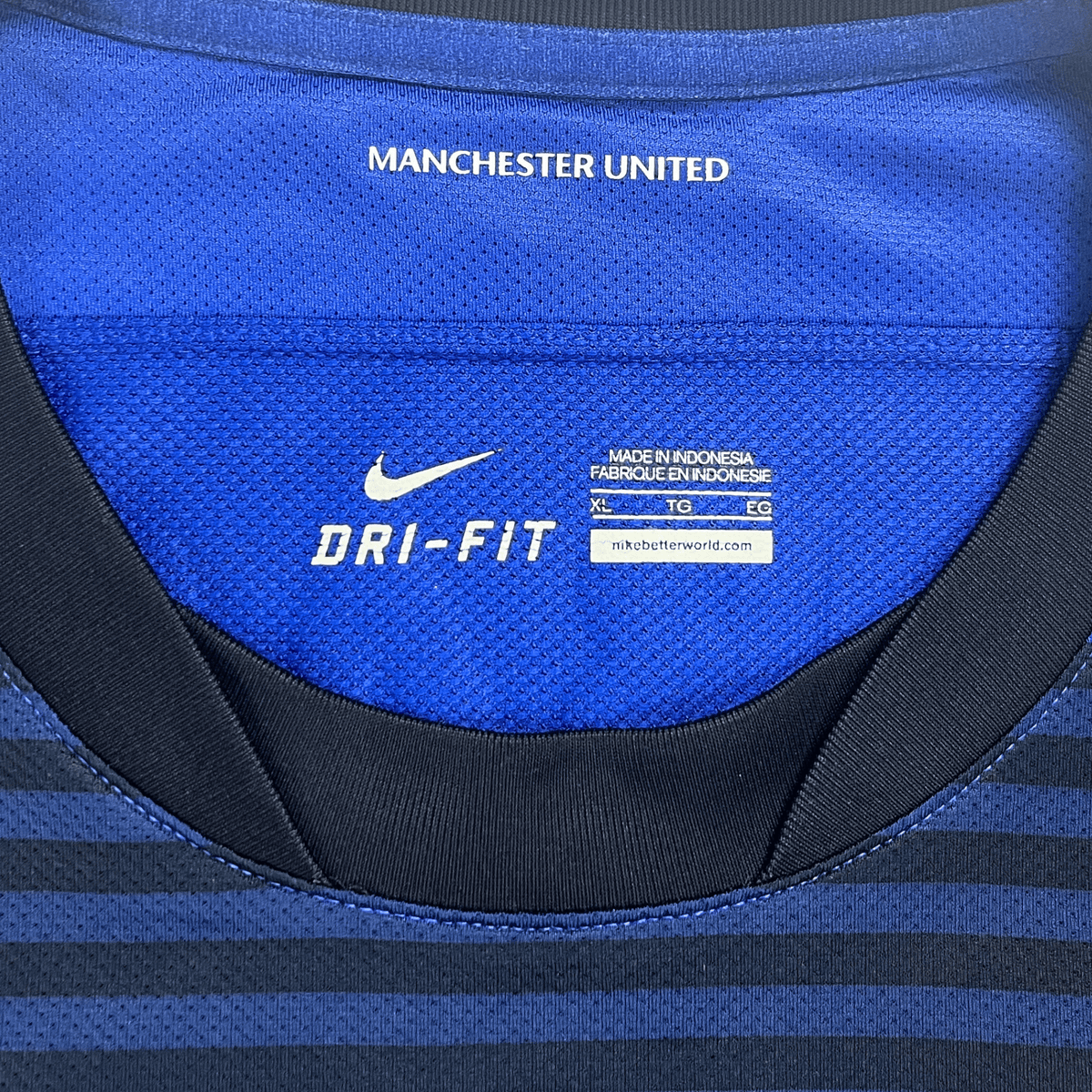 Retro Manchester United 2011-2013 Away football jersey by Nike, Berbatov 9, size XL | Nostalgic Football Shirts