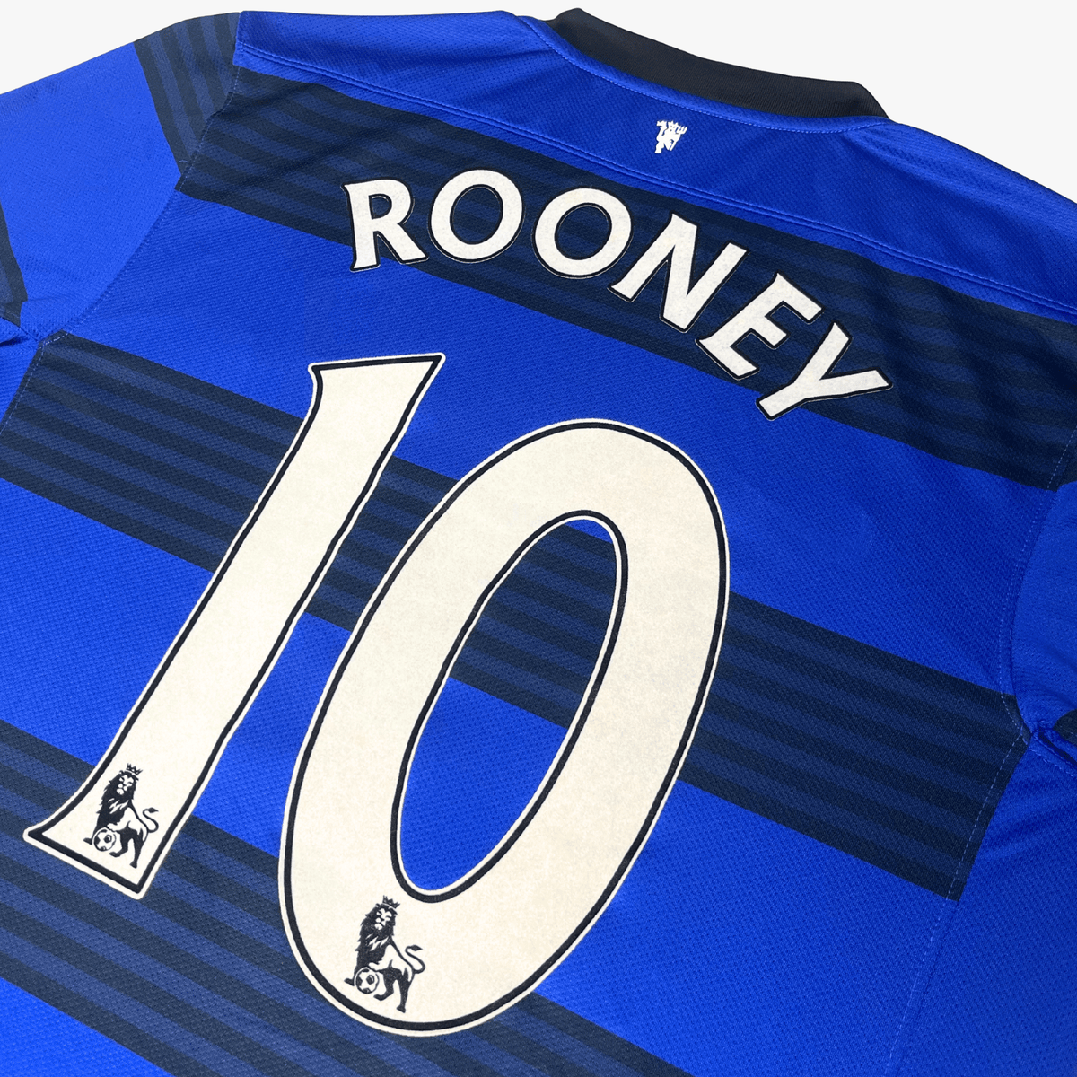 Retro Manchester United 2011-2013 Away football jersey by Nike, Rooney 10, size M | Nostalgic Football Shirts