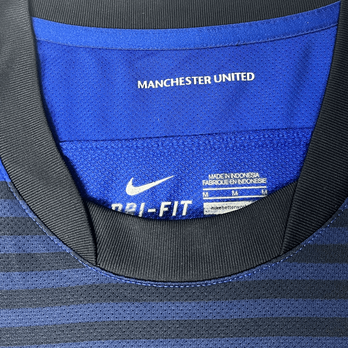 Retro Manchester United 2011-2013 Away football jersey by Nike, Rooney 10, size M | Nostalgic Football Shirts