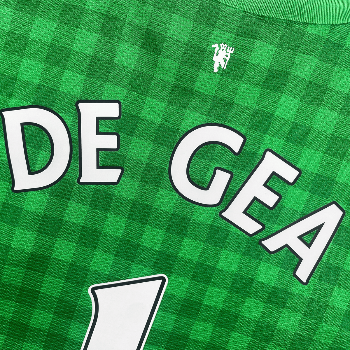 Retro Manchester United 2012-2013 Goalkeeper football jersey by Nike, De Gea 1, size L | Nostalgic Football Shirts