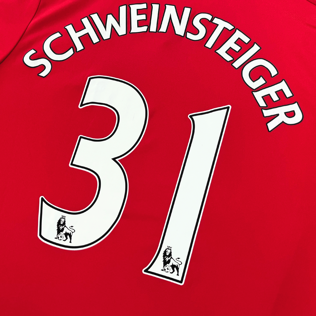 Original Manchester United 2015-2016 Home football shirt, size M, Schweinsteiger 31 | Nostalgic Football Shirts