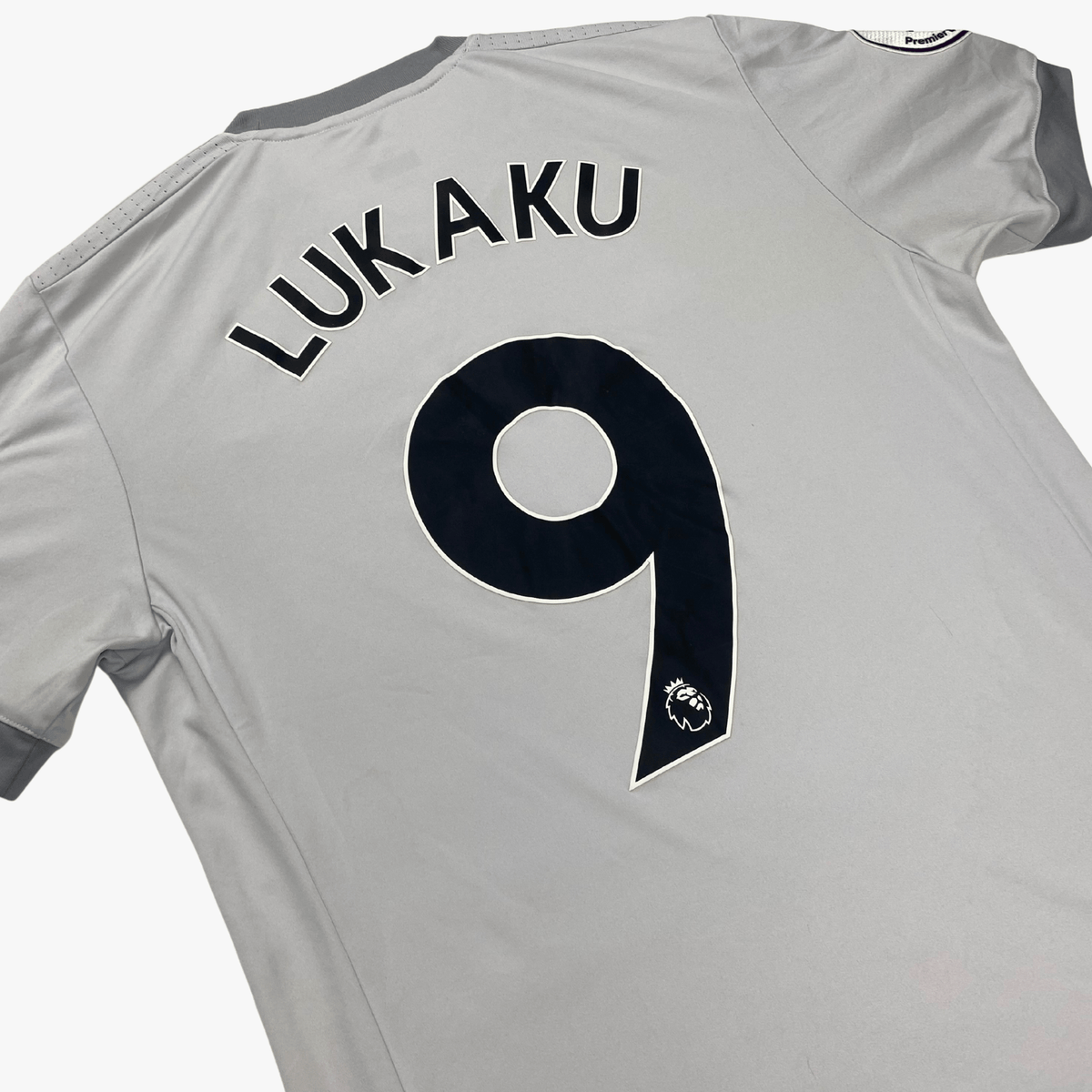 Retro Manchester United 2017-2018 Third football jersey by Adidas, Lukaku 9, size S | Nostalgic Football Shirts