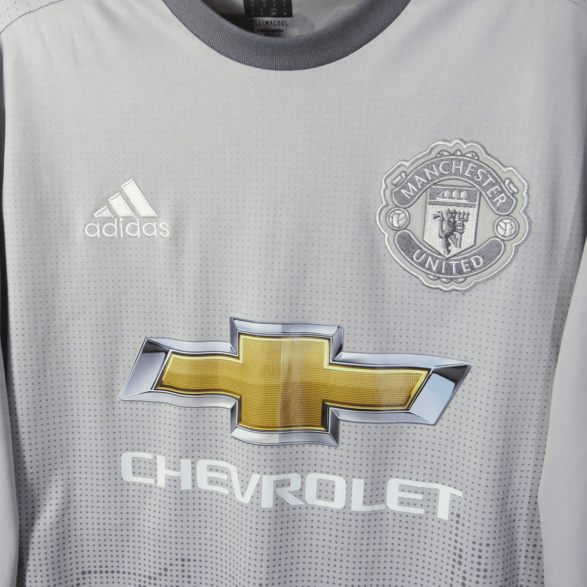 Original Manchester United 2017-2018 Third longsleeve football shirt, size S, Pogba 6 | Nostalgic Football Shirts