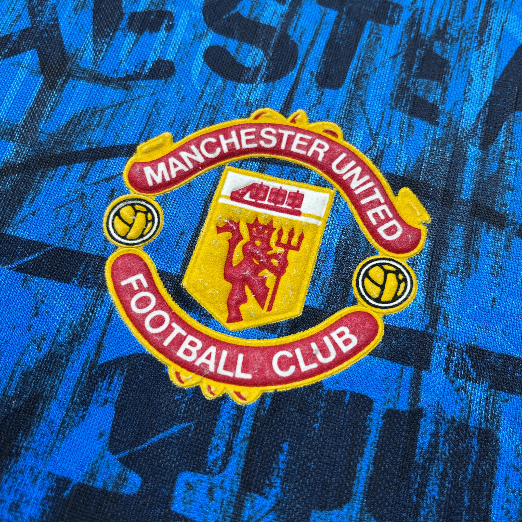 Manchester 1992-93 Away Shirt L