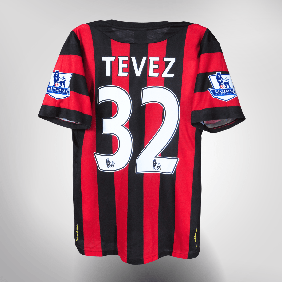 Manchester City 2011-12 Away Tevez #32 Shirt M