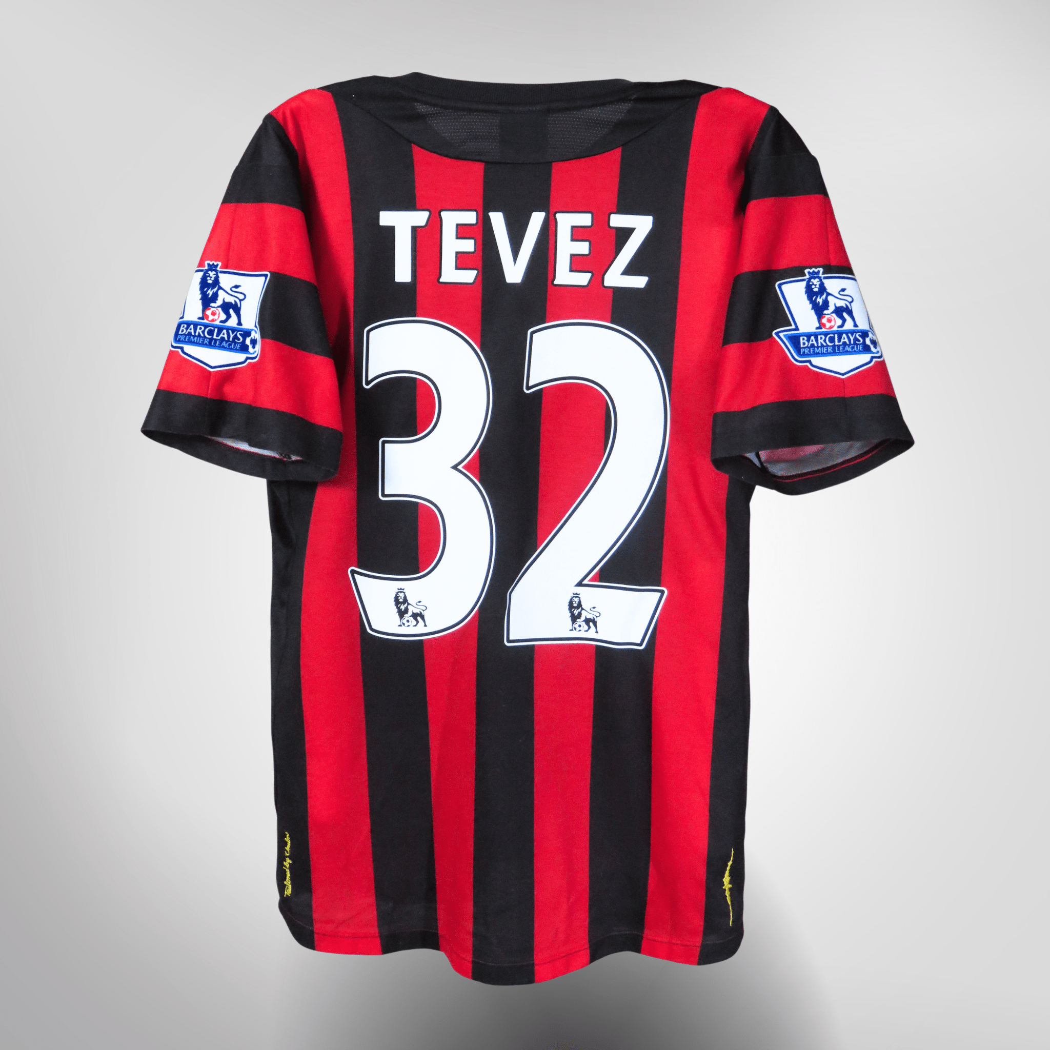 Manchester City 2011-12 Away Tevez #32 Shirt M