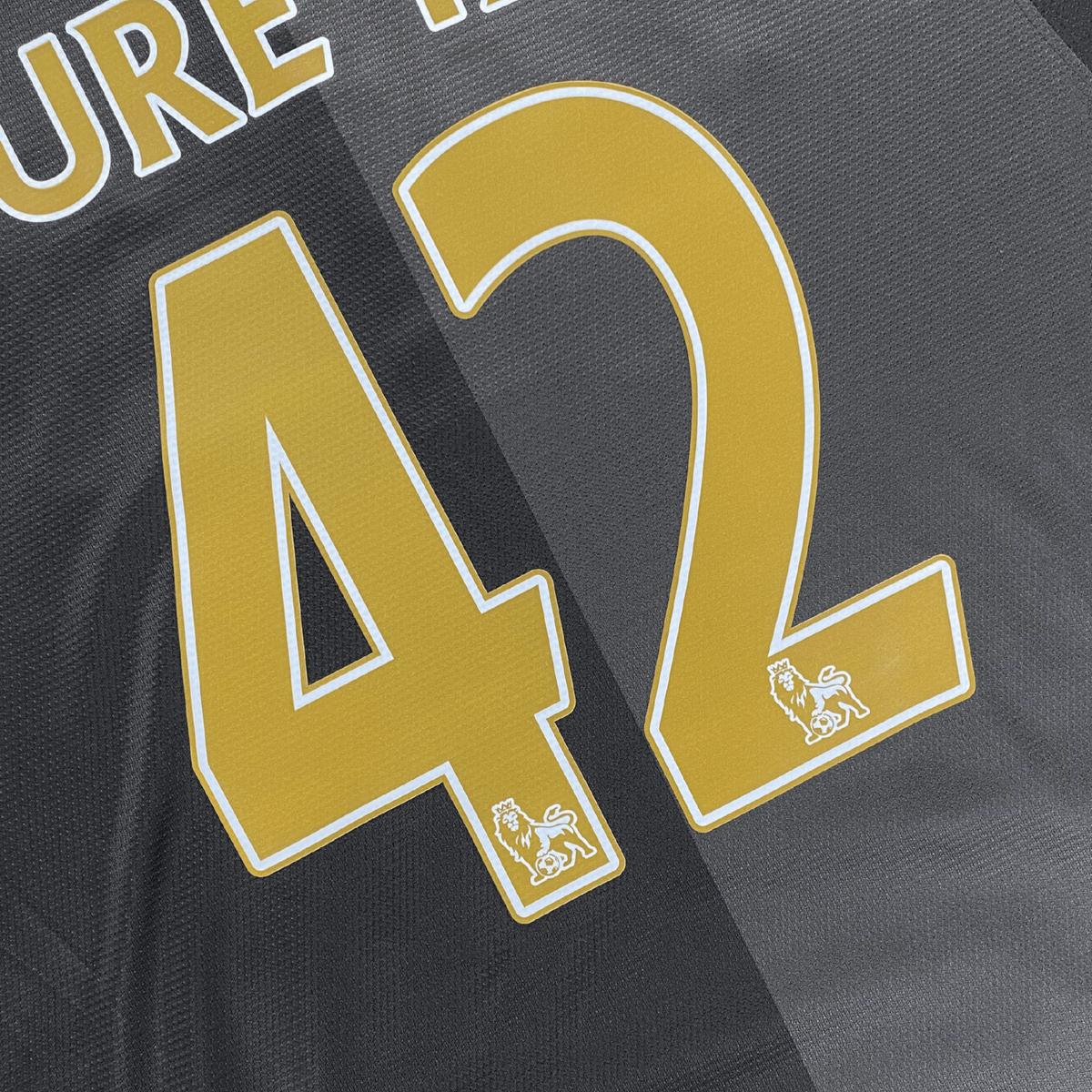 Manchester City 2013-14 Away Toure Yaya #42 Away Shirt L