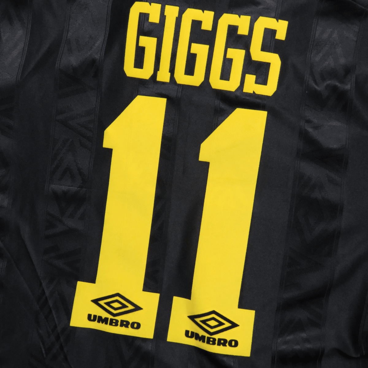 Manchester United 1993-95 Away Giggs #11 Shirt M