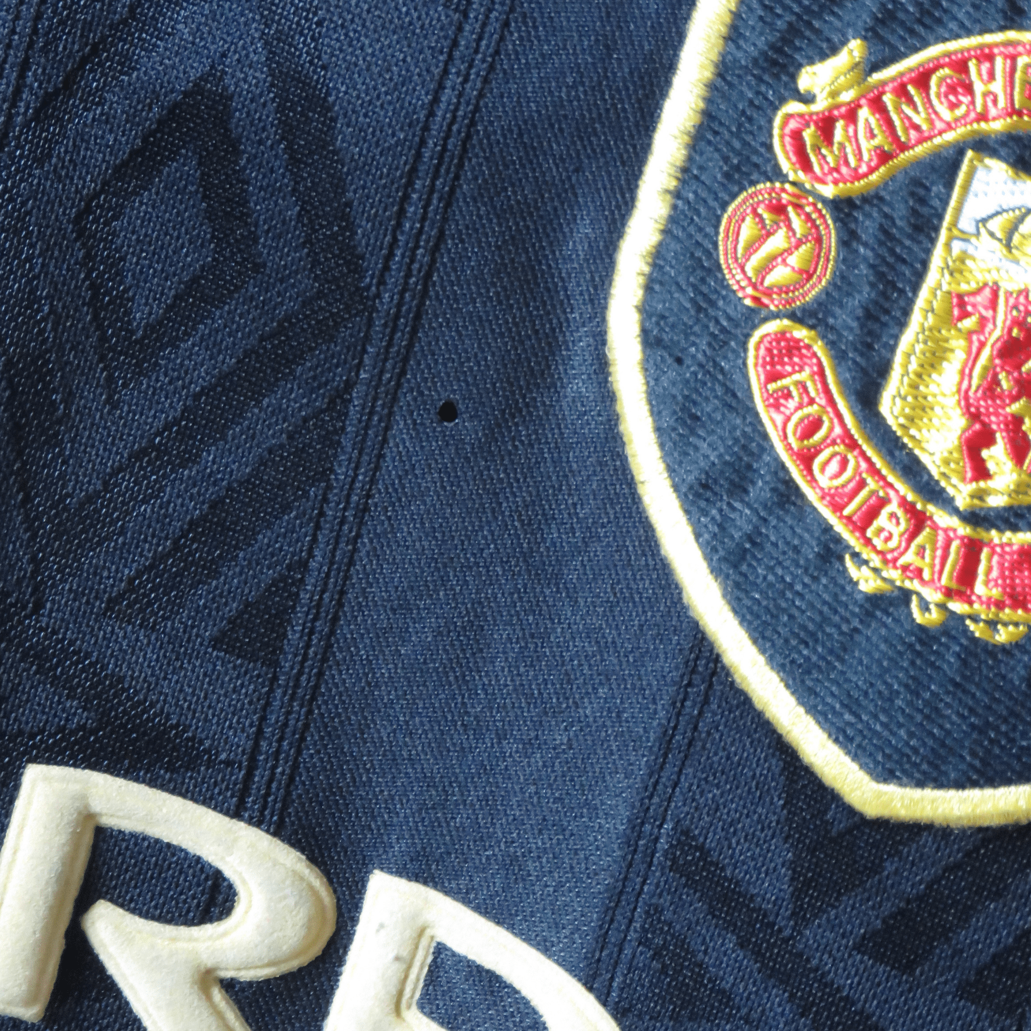 Manchester United 1993-95 Away Giggs #11 Shirt M